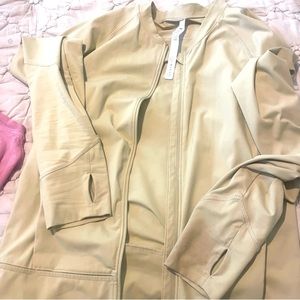 LULULEMON Jacket (Define) Size 10